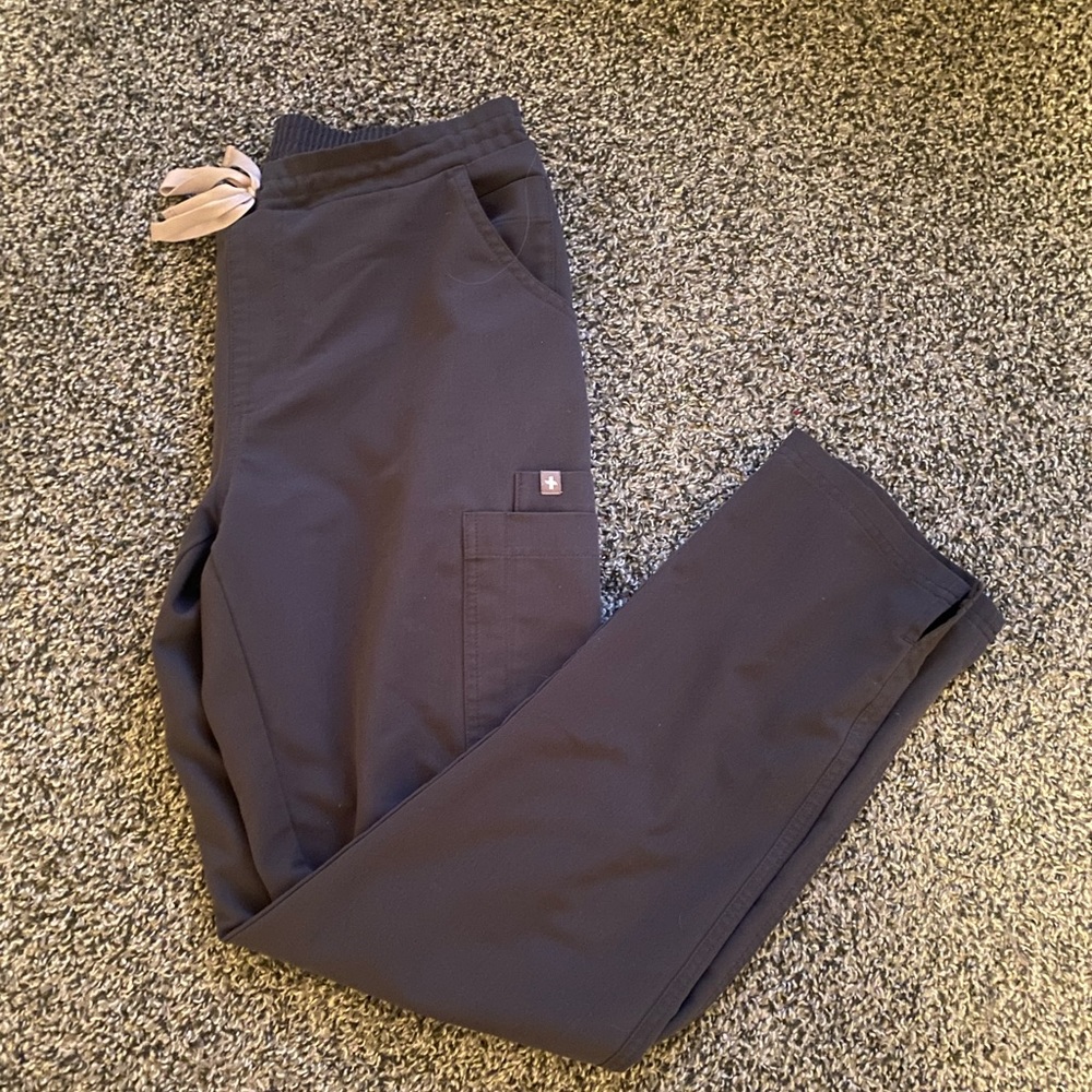 Figs Yola Charcoal Bottom S